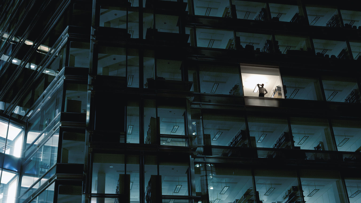 Reid Hoffman’s four tips for staying ahead of competition